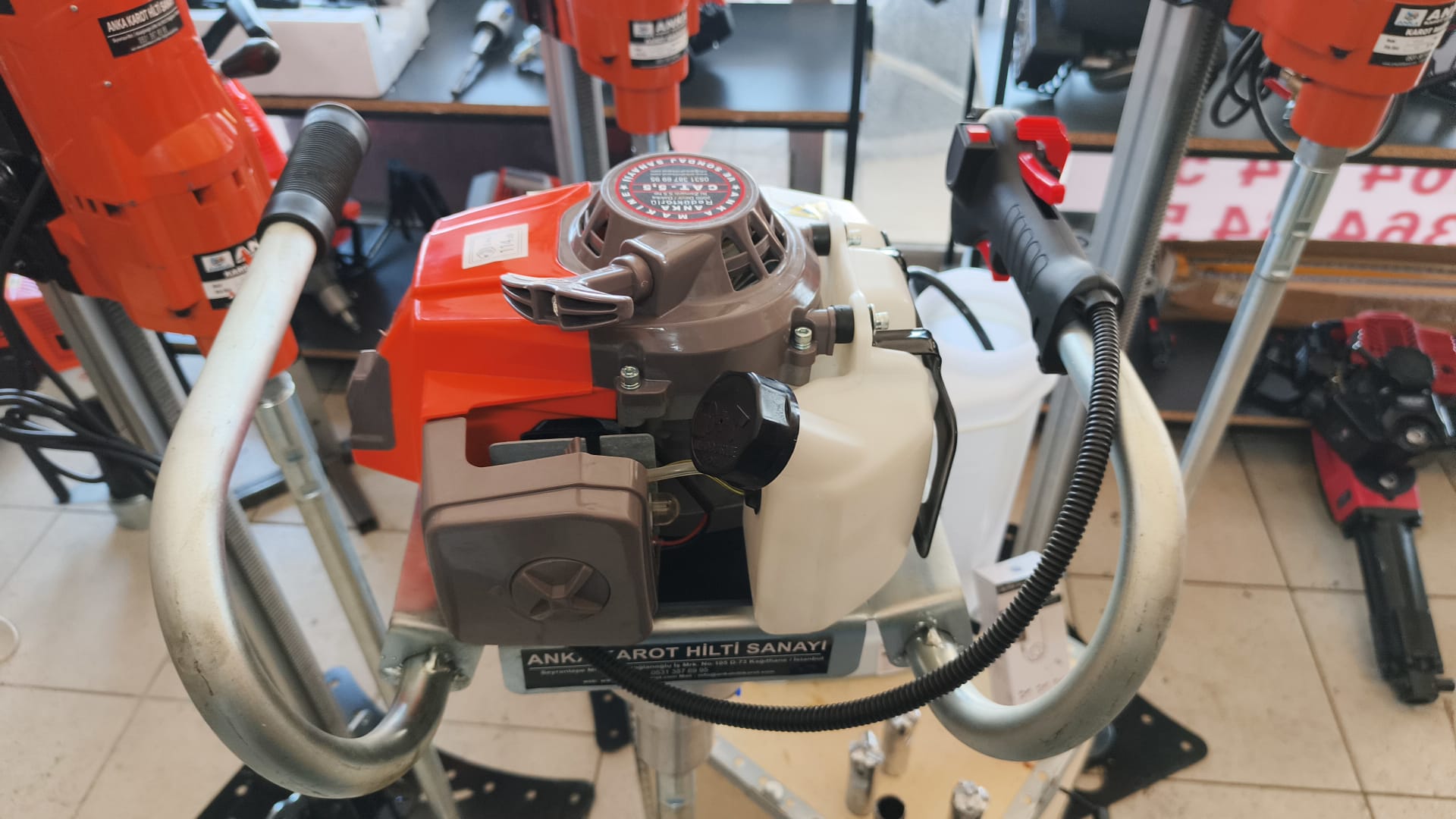 5.5 Planet Şanzıman Redüktörlü Benzinli El Sondaj Makinesi